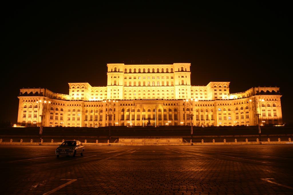 Color Apartments Franceza St Бухарест Экстерьер фото